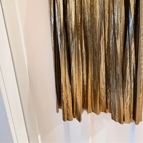 Hensley Gold Pleated Midi Skirt - Picture 9 of 11